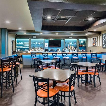Clarion Inn & Suites Russellville I-40 Экстерьер фото